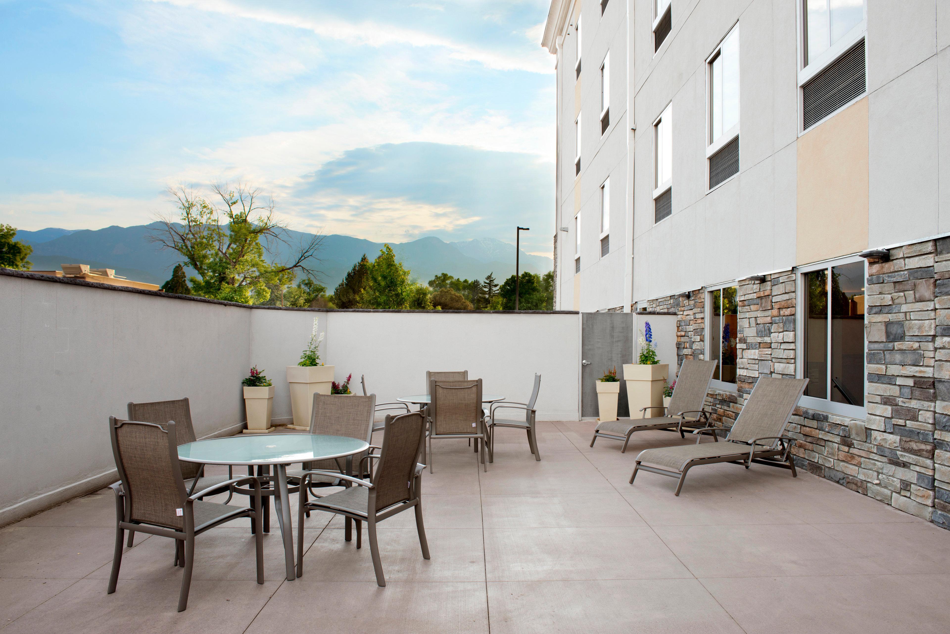 Holiday Inn Express & Suites Colorado Springs Central By Ihg Экстерьер фото