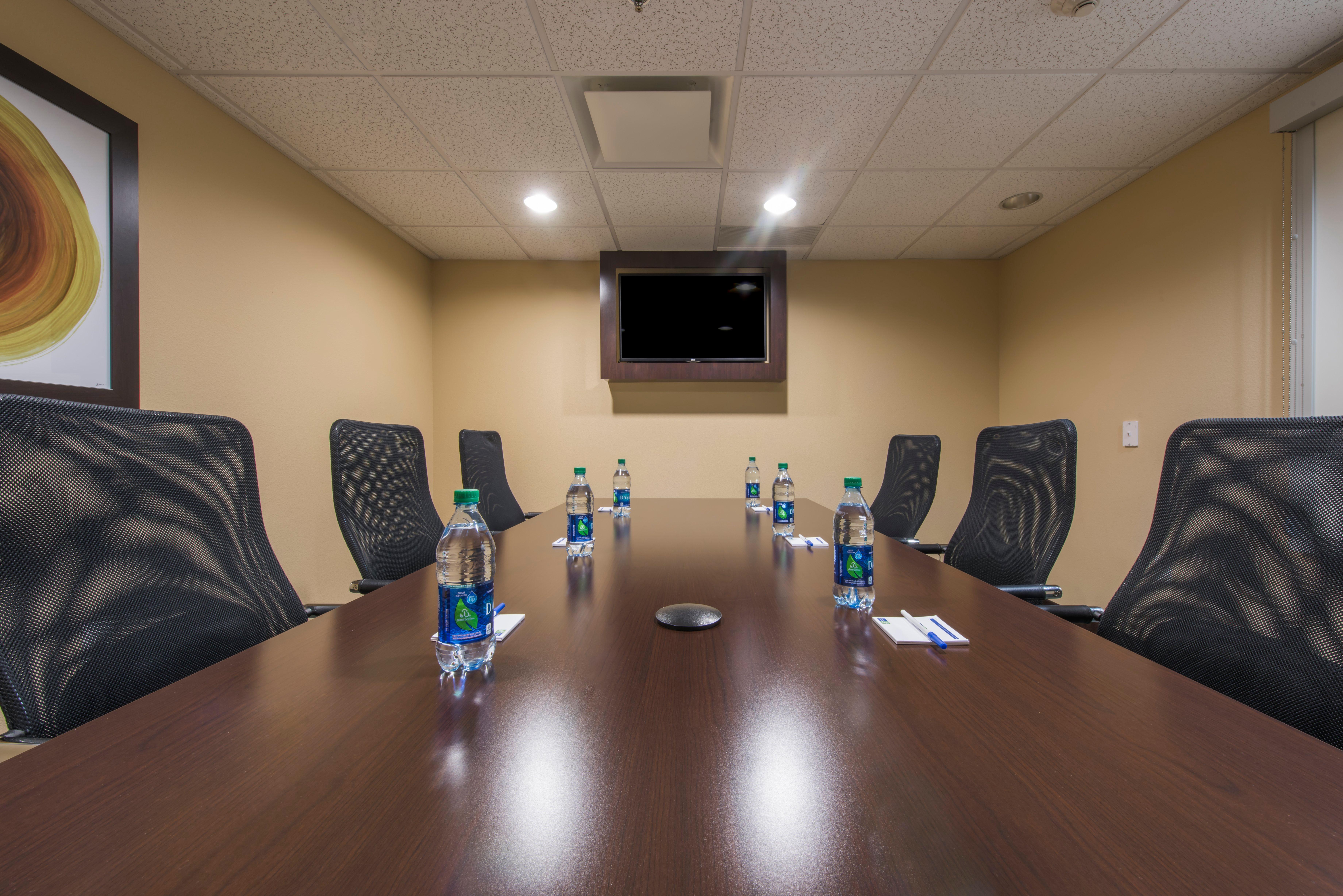 Holiday Inn Express & Suites Colorado Springs Central By Ihg Экстерьер фото