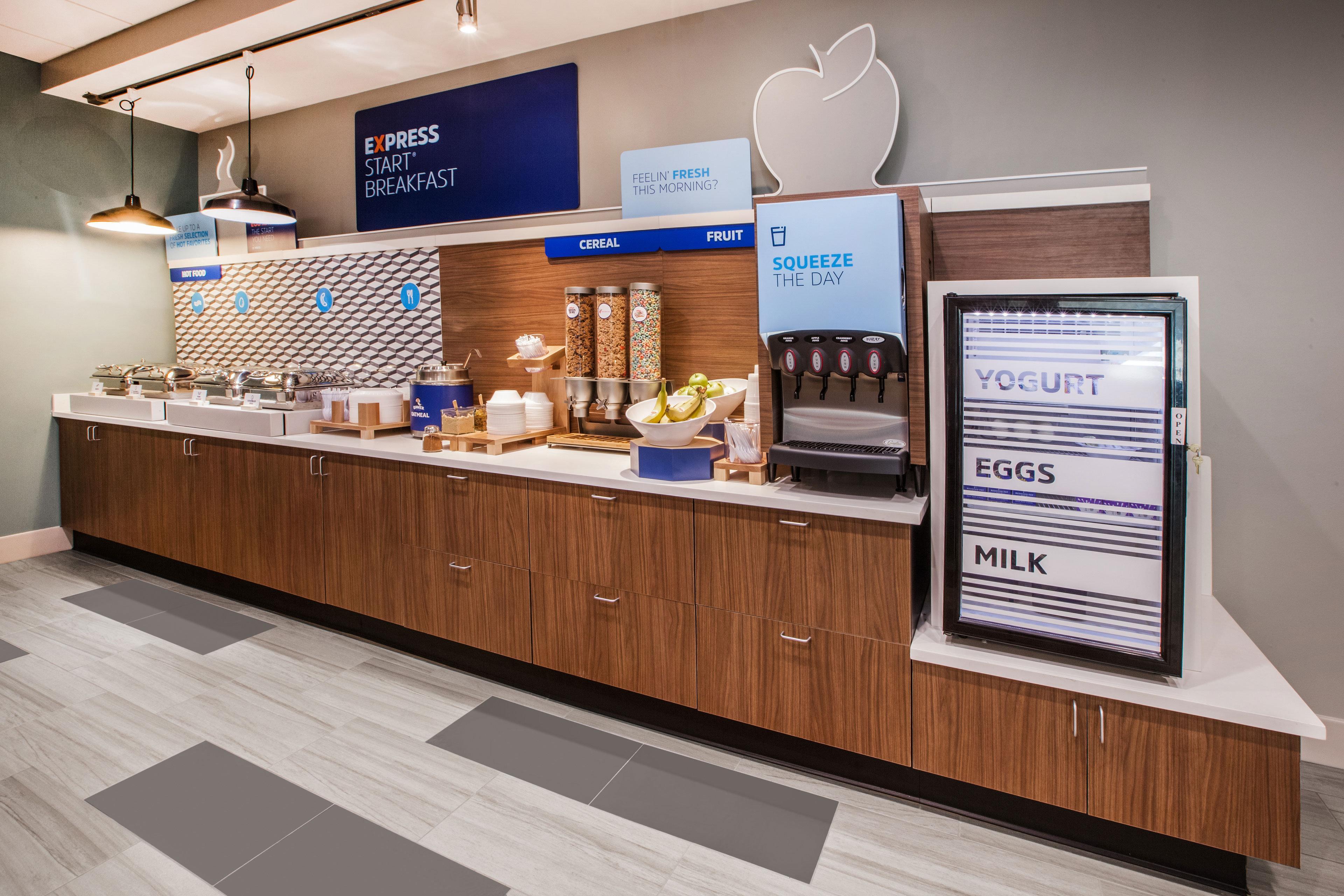 Holiday Inn Express & Suites Colorado Springs Central By Ihg Экстерьер фото