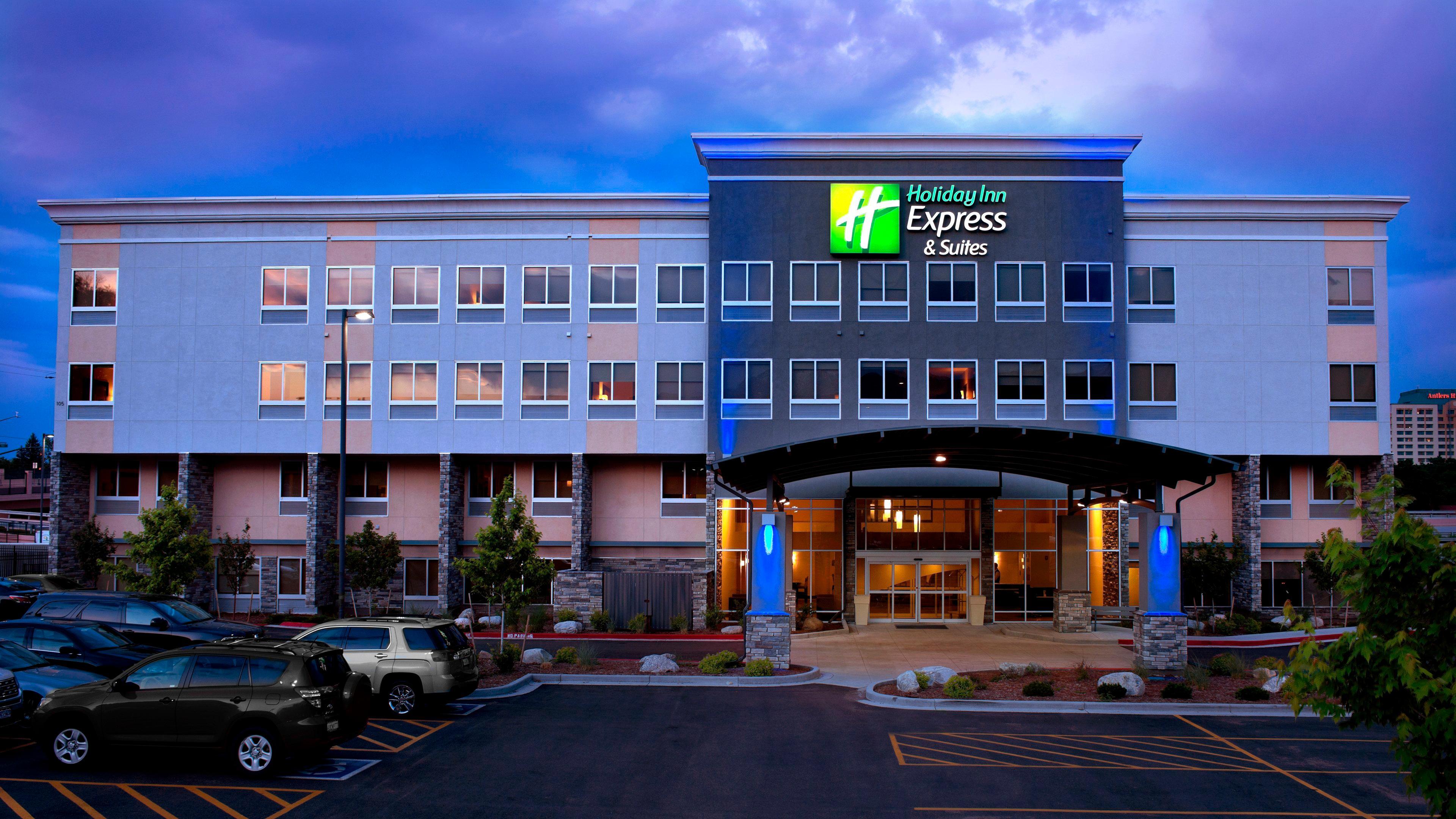 Holiday Inn Express & Suites Colorado Springs Central By Ihg Экстерьер фото