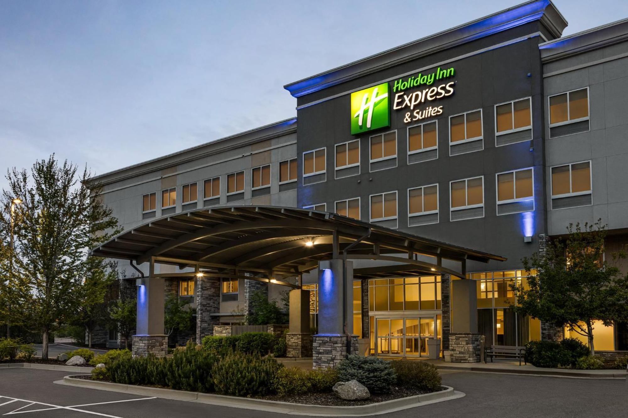 Holiday Inn Express & Suites Colorado Springs Central By Ihg Экстерьер фото