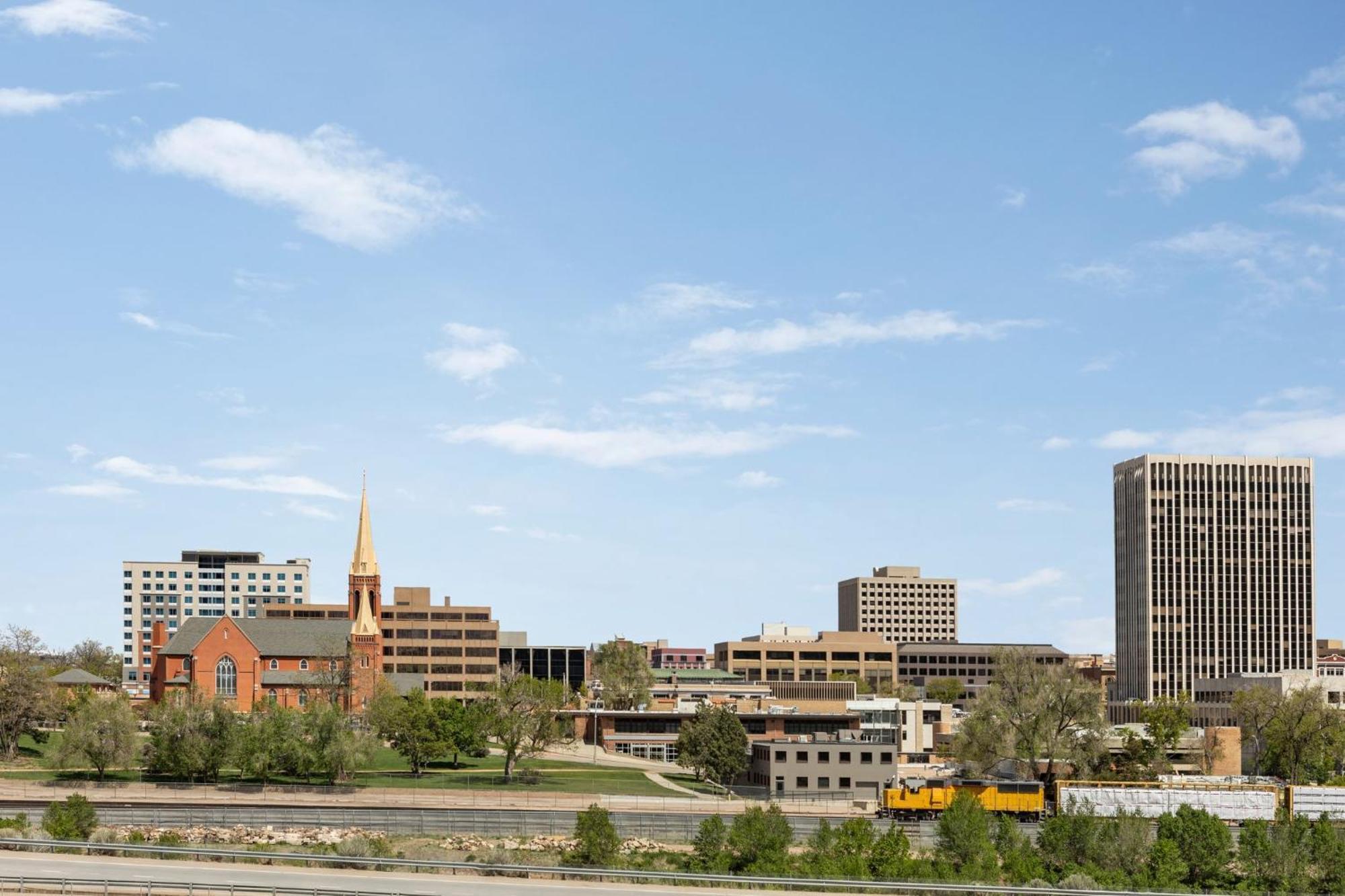 Holiday Inn Express & Suites Colorado Springs Central By Ihg Экстерьер фото