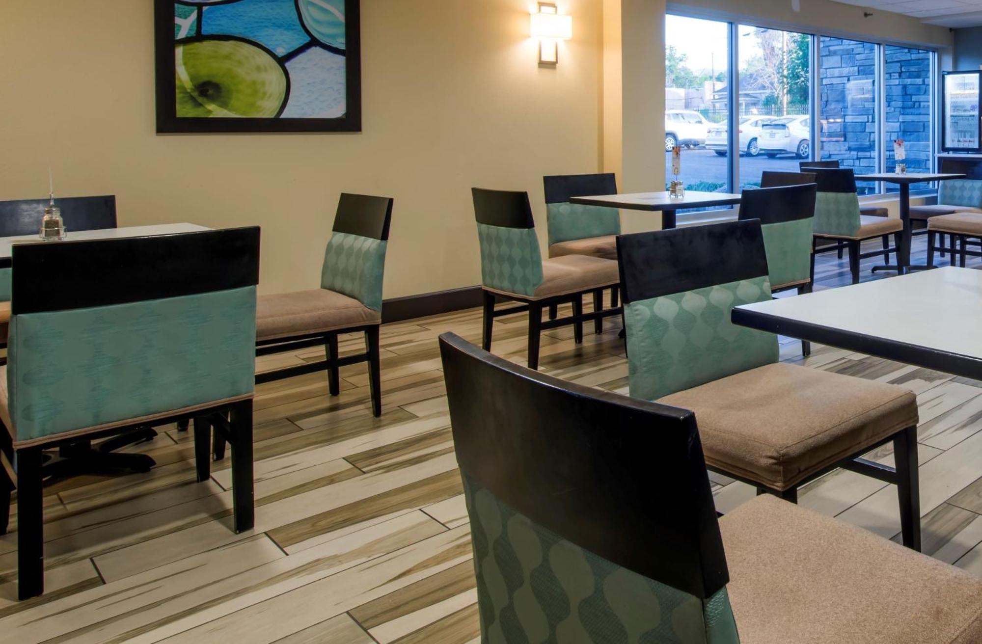 Holiday Inn Express & Suites Colorado Springs Central By Ihg Экстерьер фото